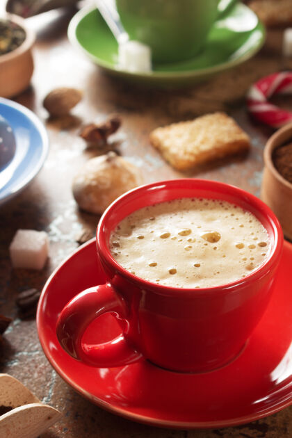 牛奶桌上有一杯咖啡卡布奇诺种子饮料