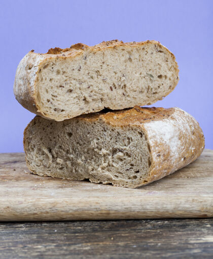 皮一块面包皮脆 味道鲜美面包面包房深色