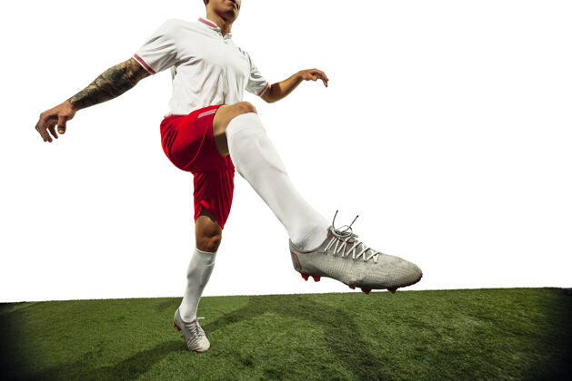 运动白色背景上的足球或足球运动员动作活动概念休闲比赛人