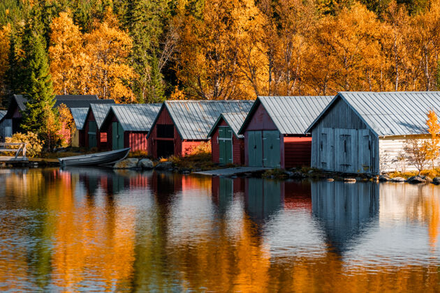 秋天秋天船坞的美丽照片景色乡村河