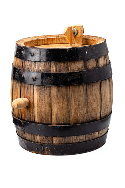 木桶木桶为酒精饮料含有隔离的白色背景发酵白色容器