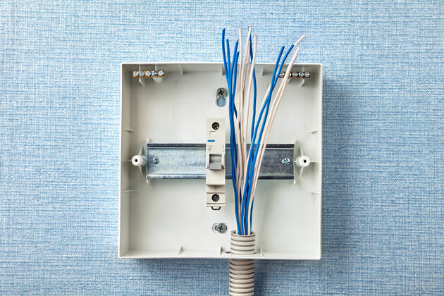 保险丝电气服务到电气保险丝板升级工作断路器维护