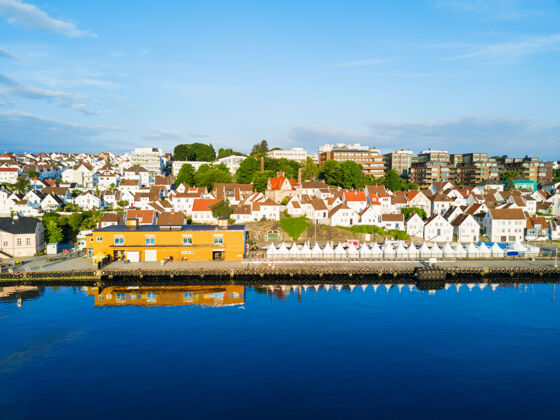 建筑挪威斯塔万格的瓦根古城鸟瞰全景挪威船只海洋