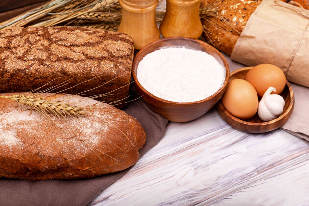 面包用酵母粉 鸡蛋 大蒜或面包烹饪什锦食品谷物