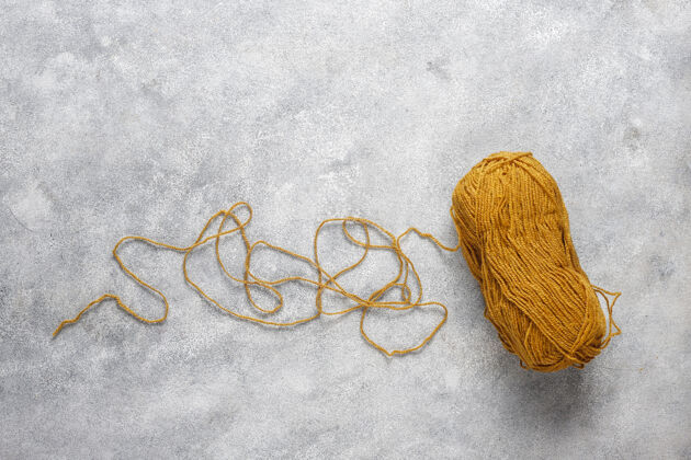 球用针线编织成不同颜色的纱线球各种棉爱好