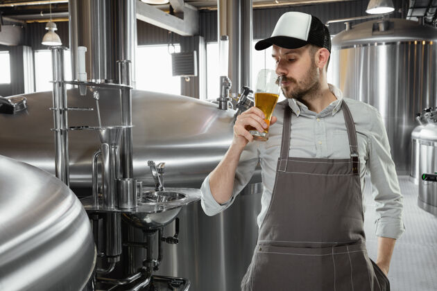 啤酒专业酿酒师自己动手制作酒精口味啤酒厂纯