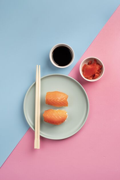 厨房俯瞰美味的寿司布置烹饪分类组成