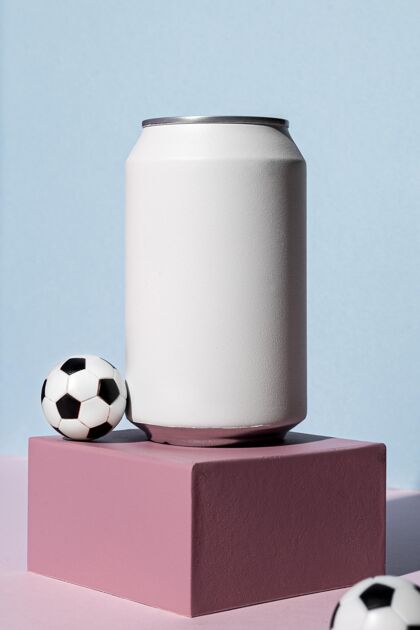 分类足球和汽水罐运动足球生活方式