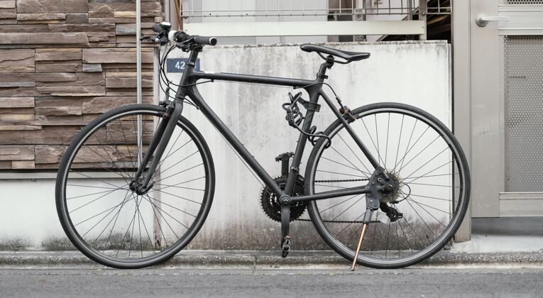 骑行户外黑垫漆自行车运动生活方式城市