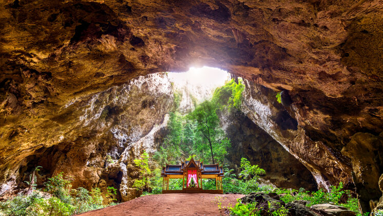 神圣泰国prachuapkhirikhan省的Phrayanakorn洞穴自然山地古代