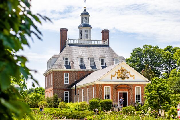宫殿白天在美国威廉斯堡的总督府旧花园历史