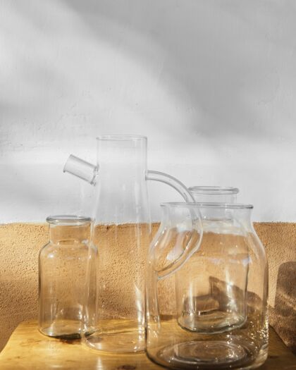 现代不同的玻璃容器简单简单物体