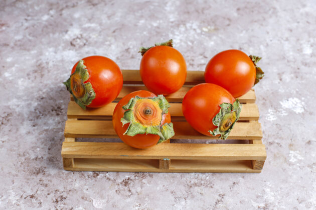 饮食新鲜的有机熟柿子水果收获晚餐自然