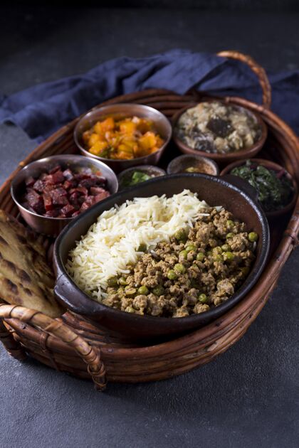 特色高角度美味巴基斯坦餐上桌烹饪东方传统