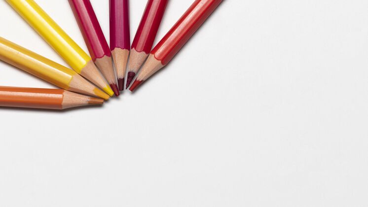 色彩彩色铅笔概念与复印空间复制空间五颜六色铅笔