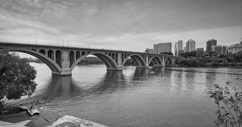 工业美国华盛顿大桥的灰度照片钥匙城市交通