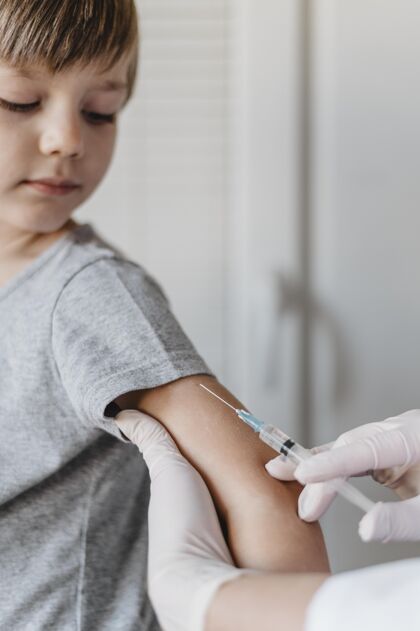 疫苗小孩在接种疫苗药品儿童免疫
