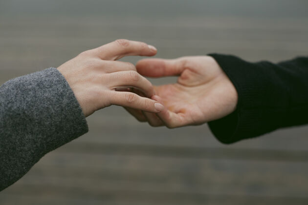美丽双手概念的前视图庆祝情侣天