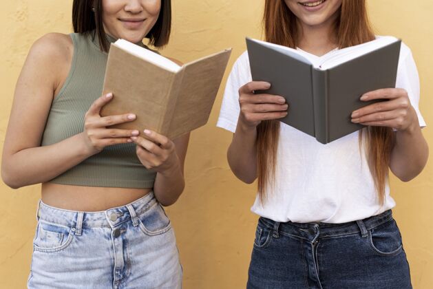 女性最好的朋友读书人女人休闲