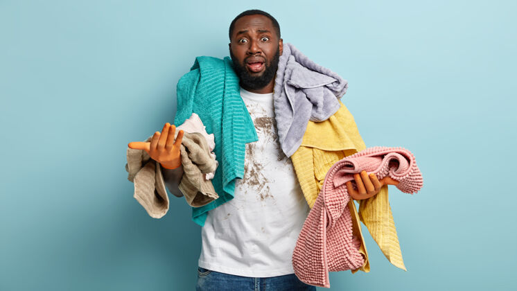 人非洲裔美国人在洗衣服人男人男人